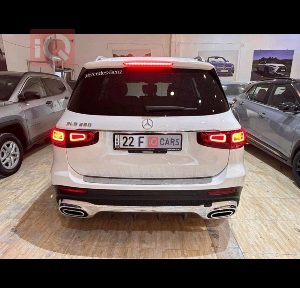 مرسيدس بنز GLB